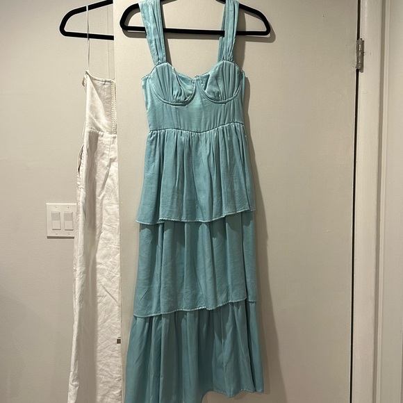 WeWoreWhat corset ruffle midi dress in blue - Picture 3 of 9
